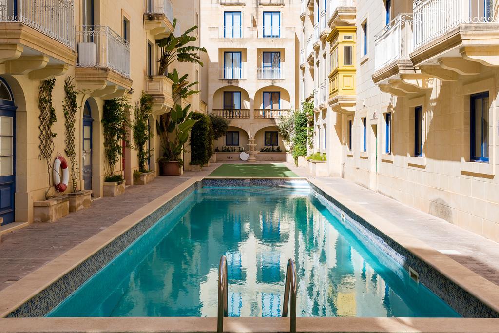 Seaview Luxury Penthouse With Shared Swimming Pool Apartment Ghajnsielem Exterior photo